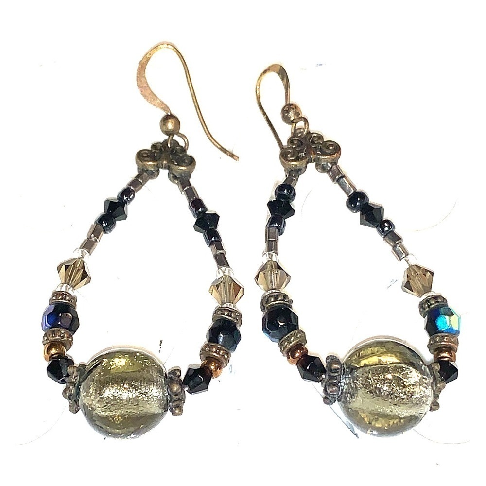 Ladies earrings with beads
